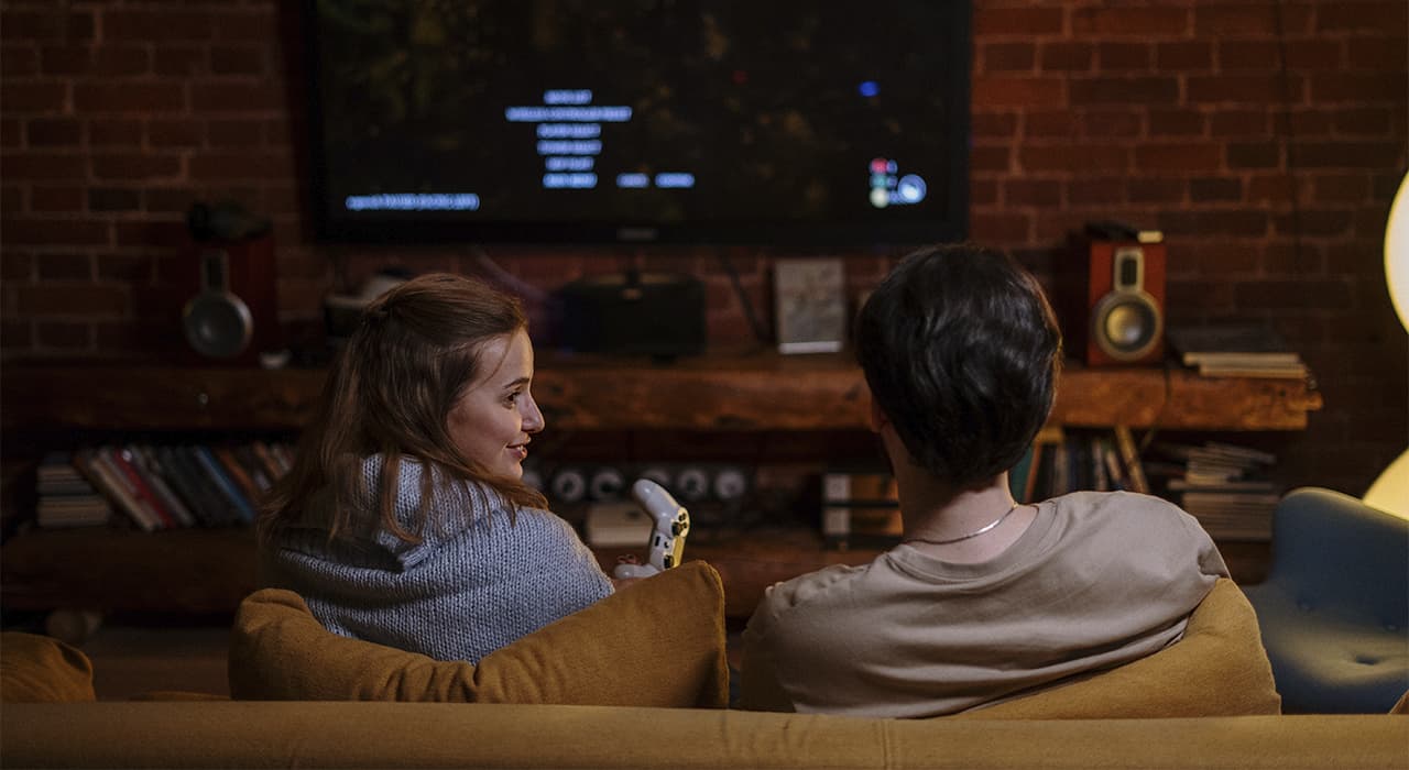 Girl and guy on the couch