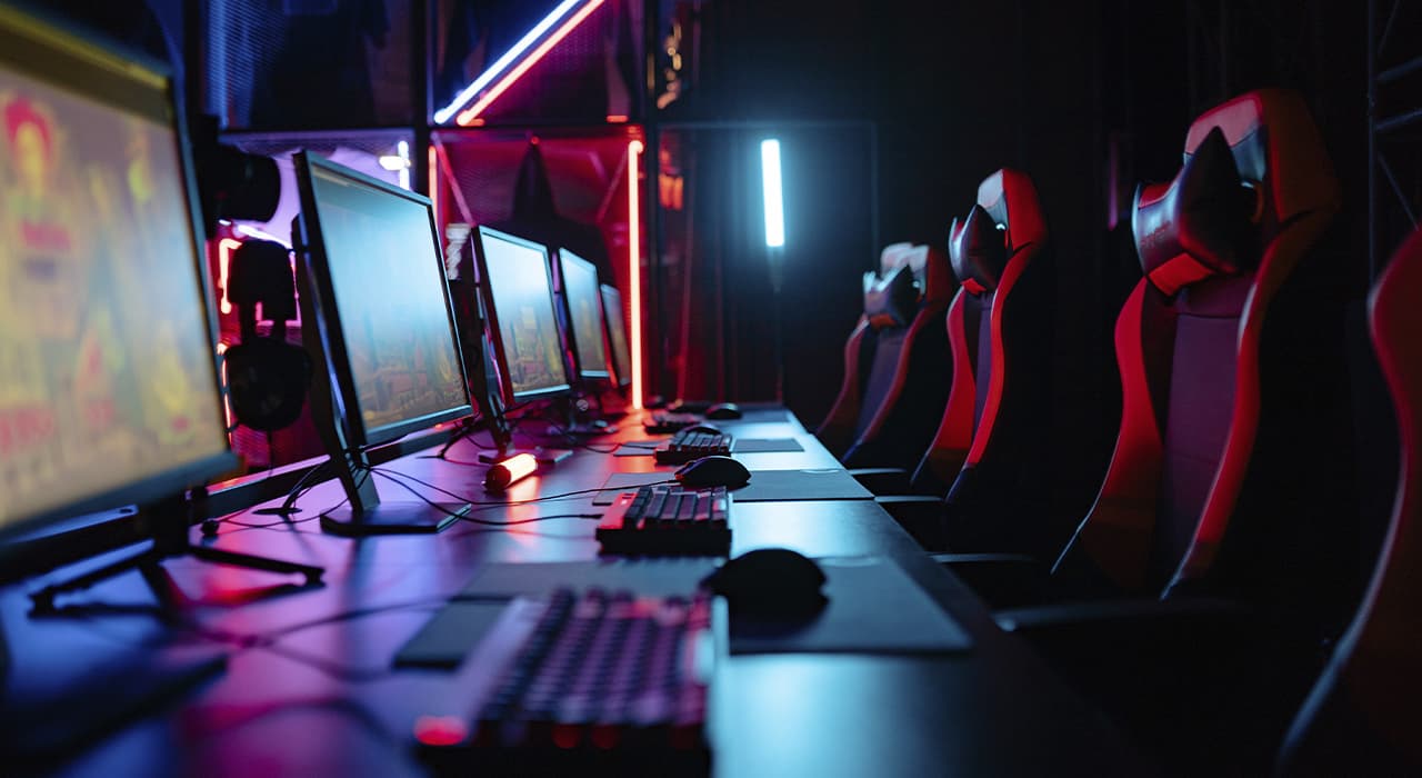 Playing video games protects against nightmares